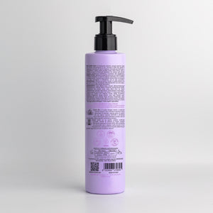 Back of the Essere Bio Nourishing Curly Hair Conditioner 250 ml with INCI and natural origin ingredients